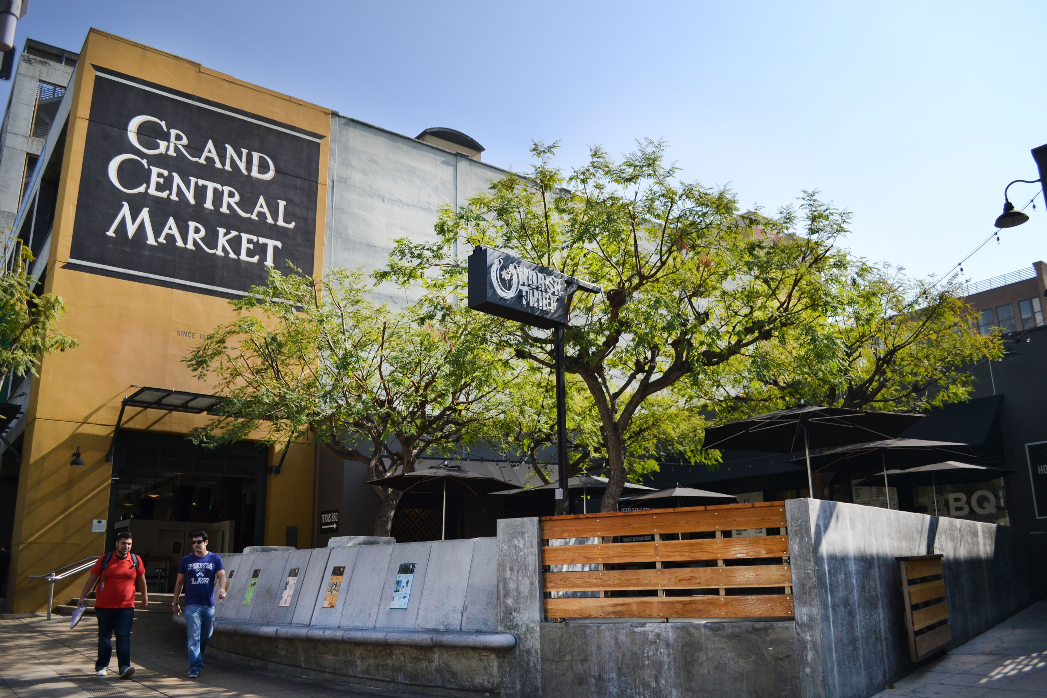 Centre market. Grand Central Market los Angeles. Grand Central Market Downtown la. Лос Анджелес Гранд Амбассадор. Los Angeles FWEED Market.